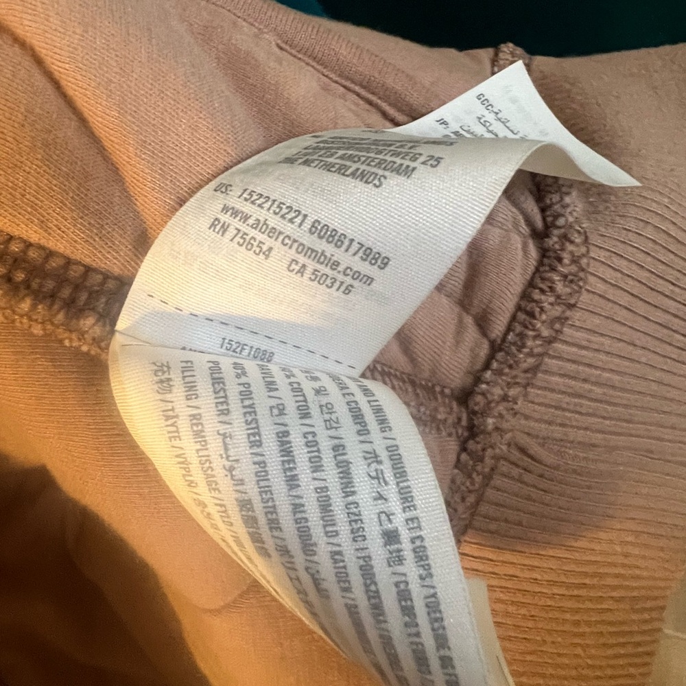 Abercrombie & Fitch Quilted Bomber Jacket - Picture 5 of 6